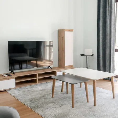 Central Tirana Apartment 아파트 *